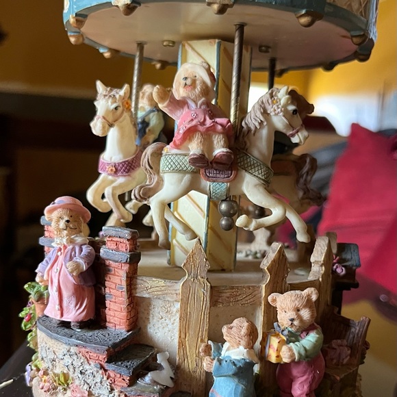 Vintage Musical Bear Merry go round - Picture 5 of 7